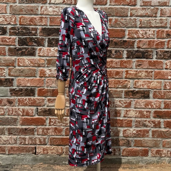 Laundry by Shelli Segal red and black abstract dress / 4 / Excellent condition - Picture 4 of 12